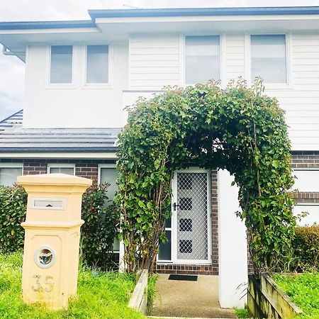 Kellyville 5Br Near Park And Shopping Mall ภายนอก รูปภาพ