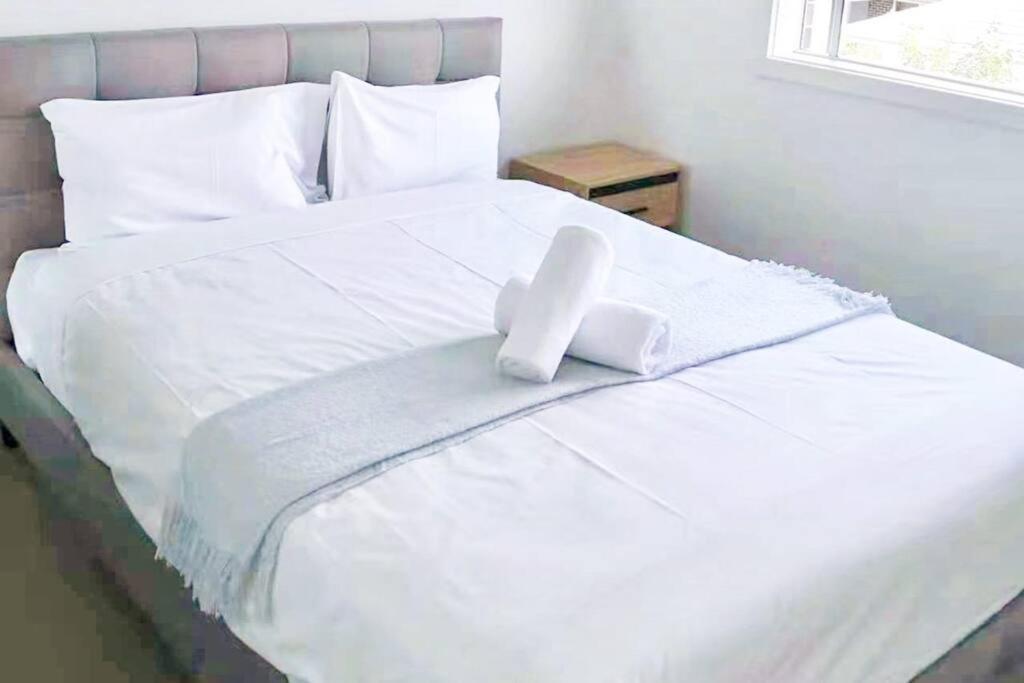 Kellyville 5Br Near Park And Shopping Mall ภายนอก รูปภาพ