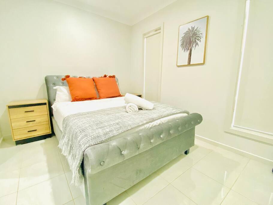 Kellyville 5Br Near Park And Shopping Mall ภายนอก รูปภาพ