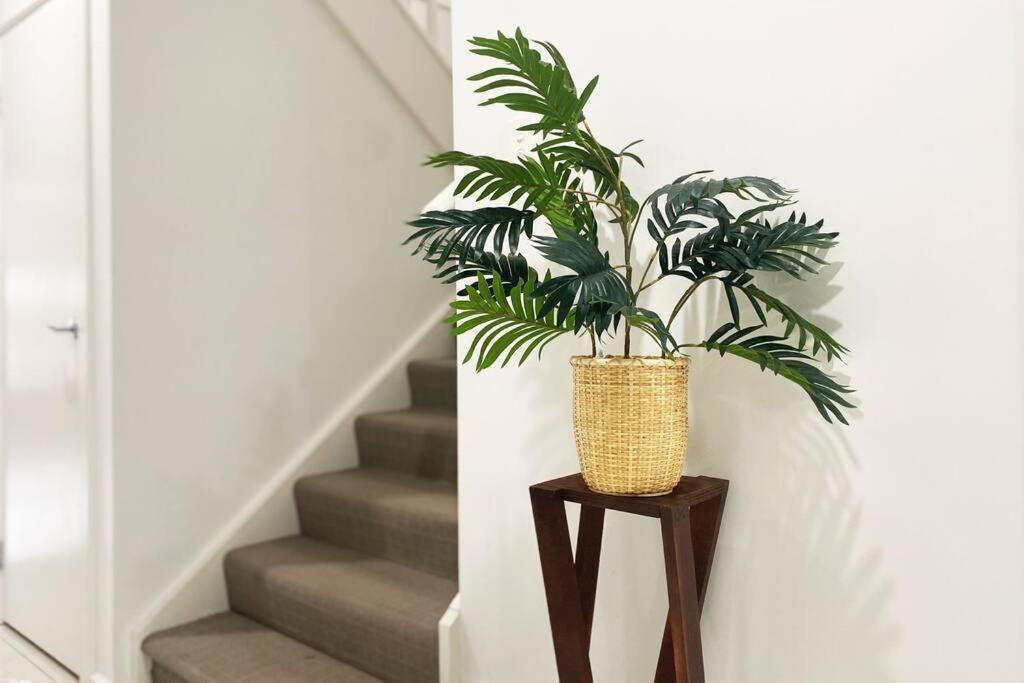 Kellyville 5Br Near Park And Shopping Mall ภายนอก รูปภาพ